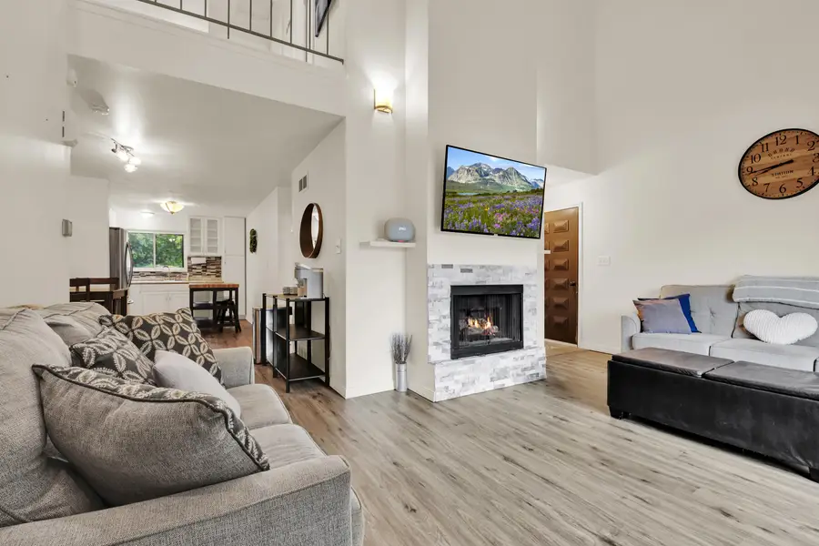 3971 W College Ave, Franklin, WI 53221 - Image #2