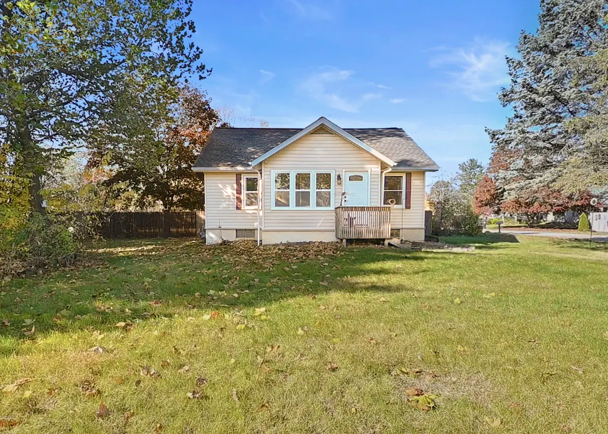 952 Sheridan Rd, Somers, WI 53140 - Image #1
