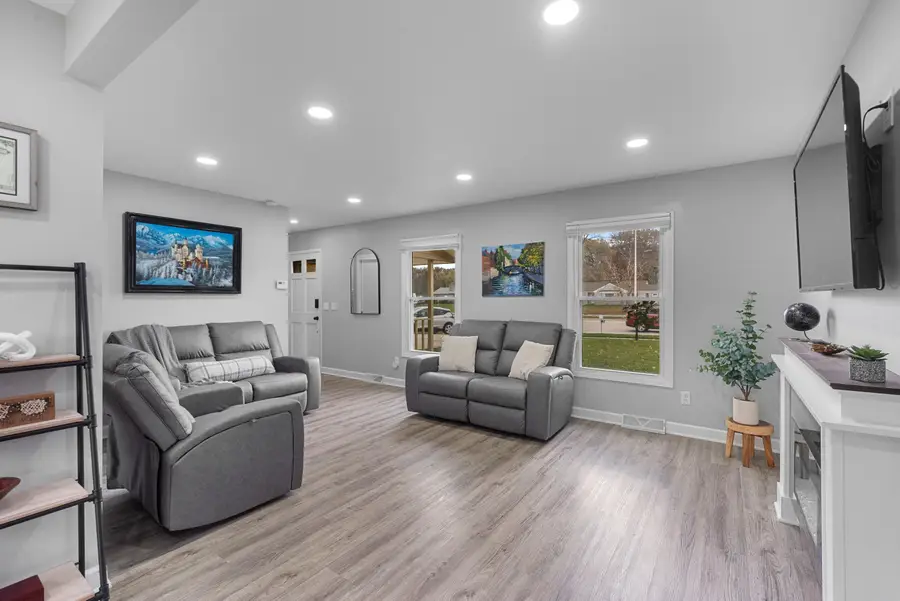 2320 W Rawson Ave, Oak Creek, WI 53154 - Image #3