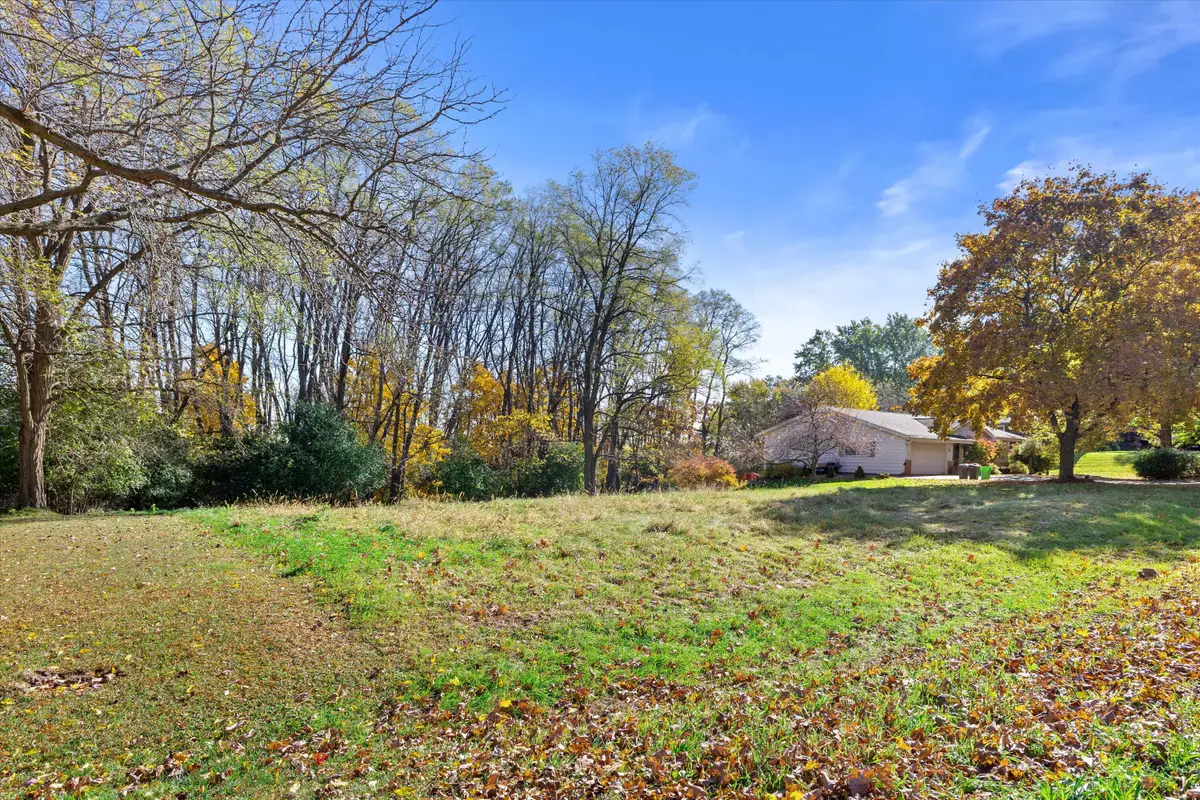 W220N7920 Golf View Ln, Lisbon, WI 53089 - Image #1