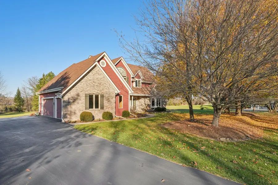 N73W26971 Kettle Cove Ln, Lisbon, WI 53089 - Image #2