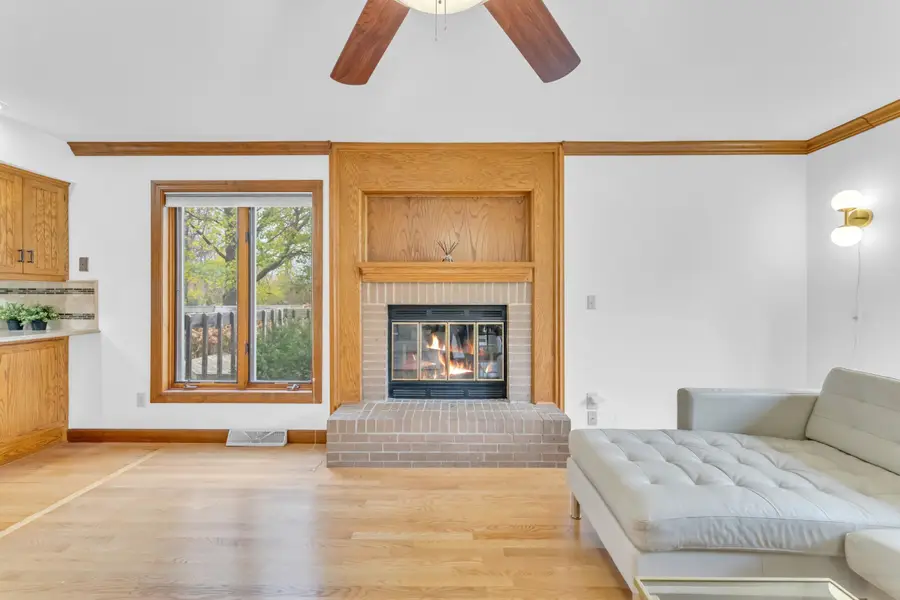 12565 W Weatherstone Ct, New Berlin, WI 53151 - Image #3