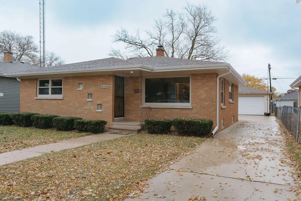 2107 28th St, Kenosha, WI 53140 - Image #1
