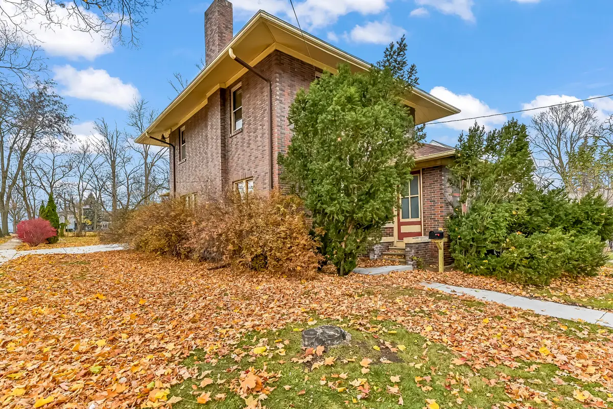 202 N Fourth St, Delavan, WI 53115 - #1