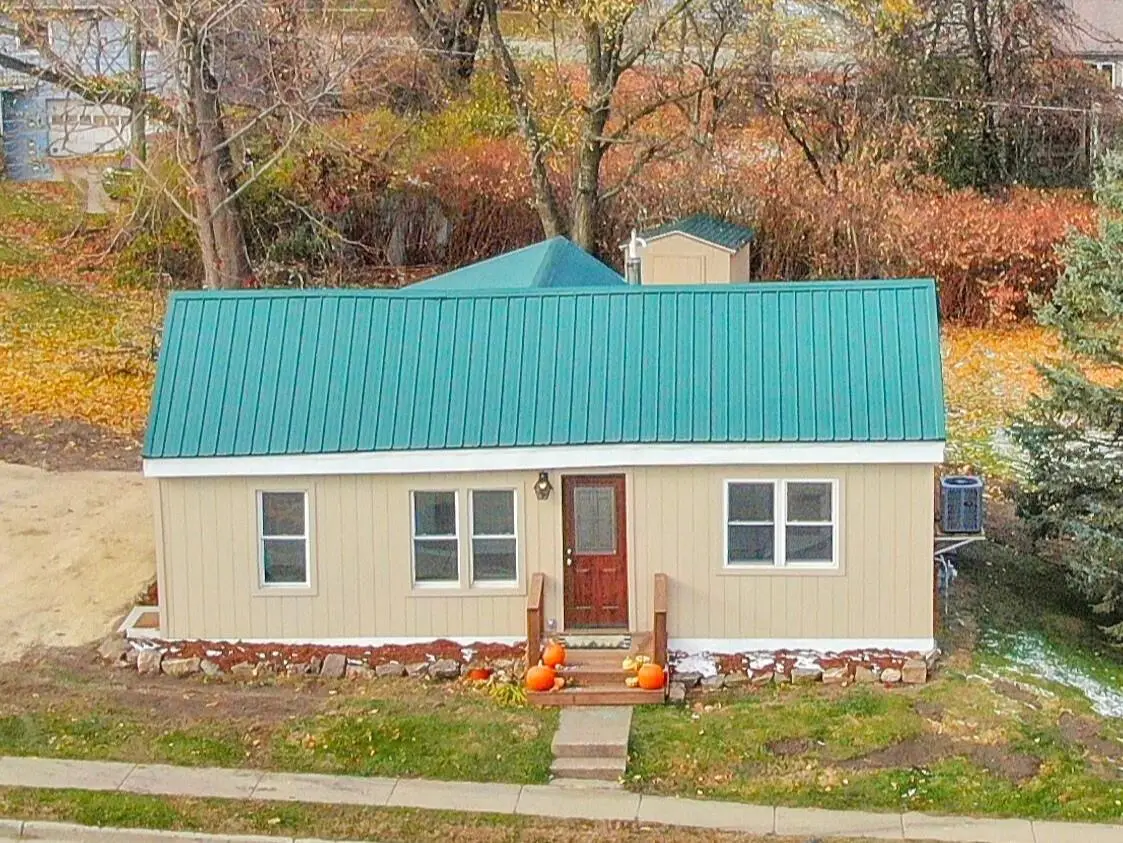 418 N Main St, Viroqua, WI 54665 - #1