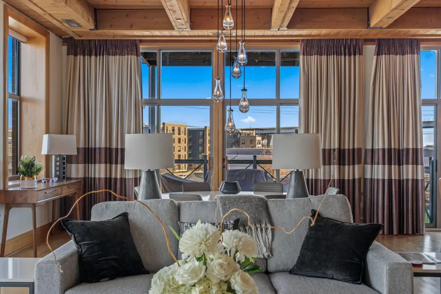 541 E Erie St, Milwaukee, WI 53202 - Image #3