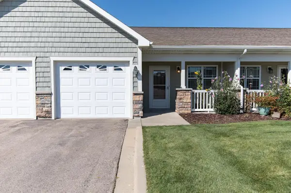 2840 21st St, Kenosha, WI 53140