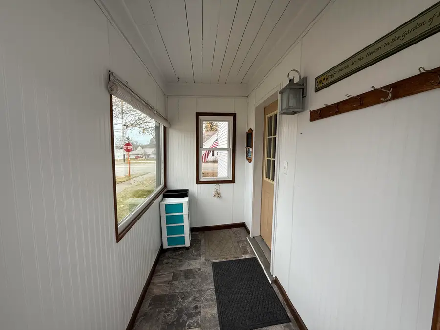 351 Randolph St, Mishicot, WI 54228 - Image #2
