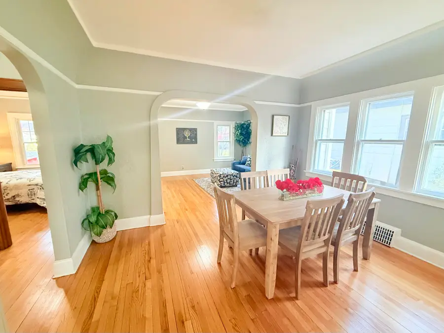 155 W Crawford Ave, Milwaukee, WI 53207 - Image #2