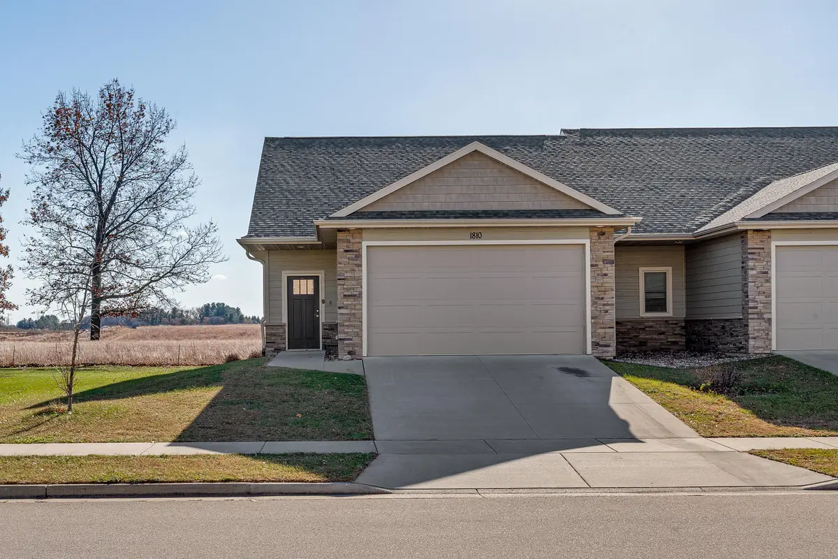 1810 Prairie Pl, Holmen, WI 54636 - Image #1