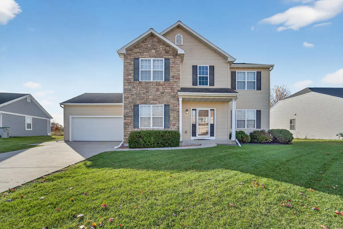 9531 W Parkland Ct, Milwaukee, WI 53224 - Image #1