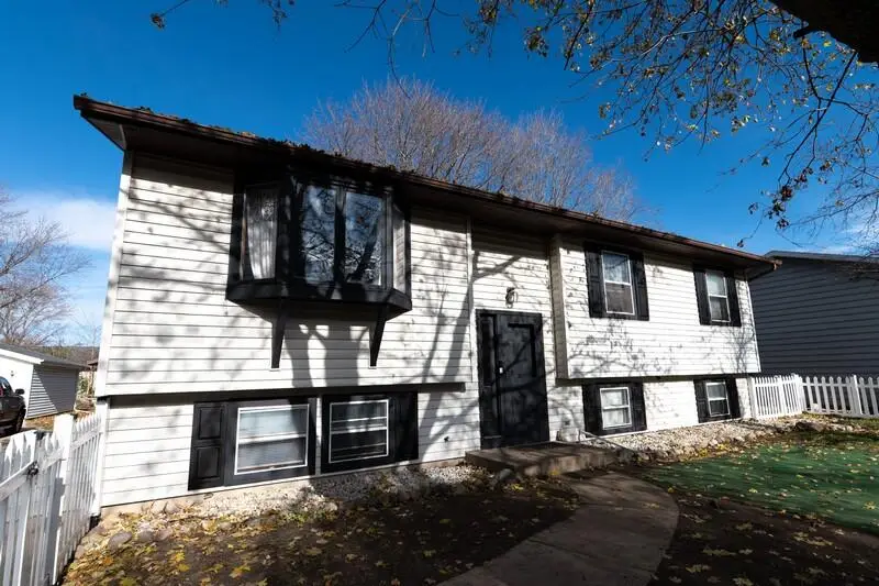 1952 Garland Ave, Waukesha, WI 53188 - Image #2