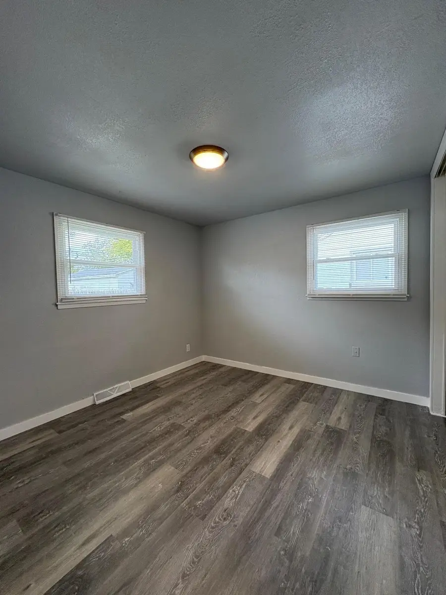 4921 N 58th St, Milwaukee, WI 53218 - Image #3