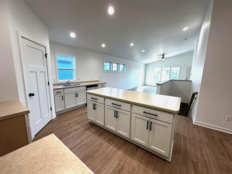 1059 Fairway Ct, Sheboygan Falls, WI 53085 - Image #2