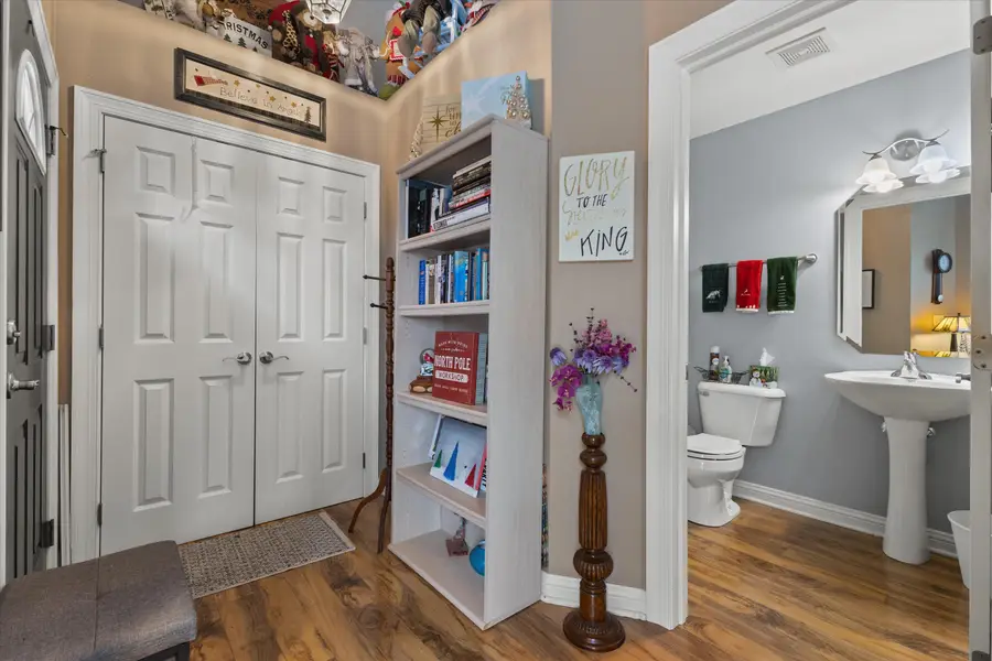 1522 Roxbury Way, Waukesha, WI 53186 - Image #3