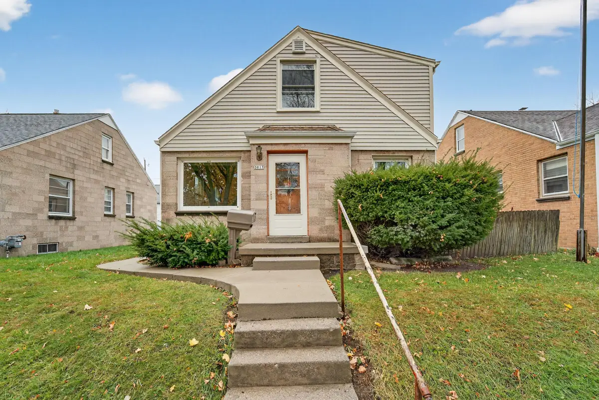 3017 S 49th St, Milwaukee, WI 53219 - #1
