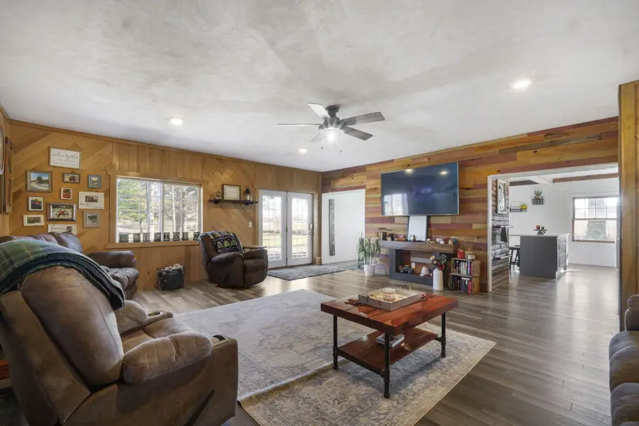 N1206 Katzenburg Dr, Ashford, WI 53010 - Image #3