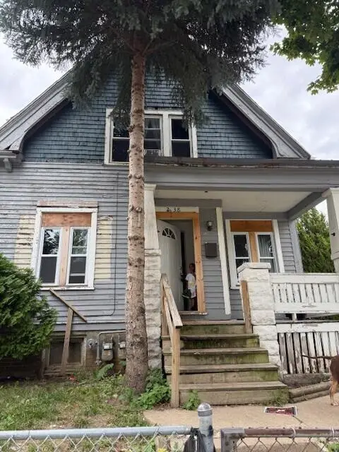 2638 N 22nd St, Milwaukee, WI 53206