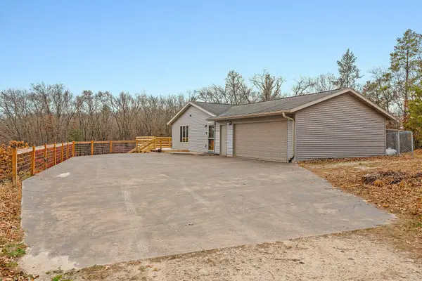 W3711 Lockington Rd, Farmington, WI 54644