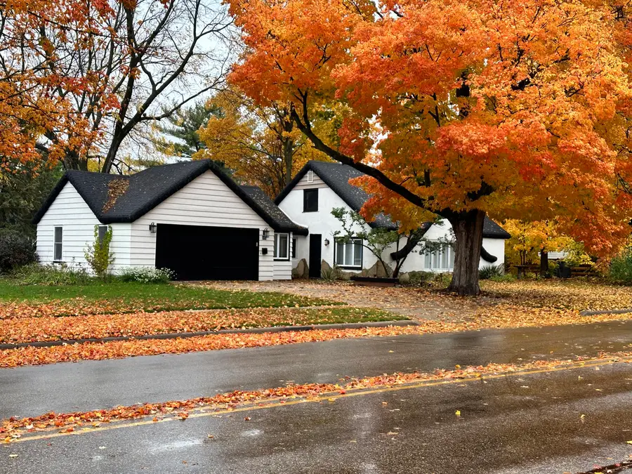 812 Center St, Lake Geneva, WI 53147 - Image #3