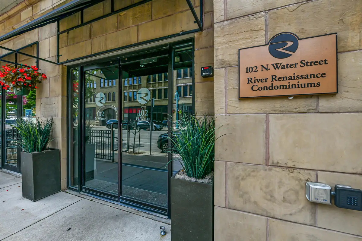 102 N Water St, Milwaukee, WI 53202 - Image #1