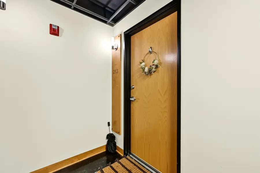 102 N Water St, Milwaukee, WI 53202 - Image #2