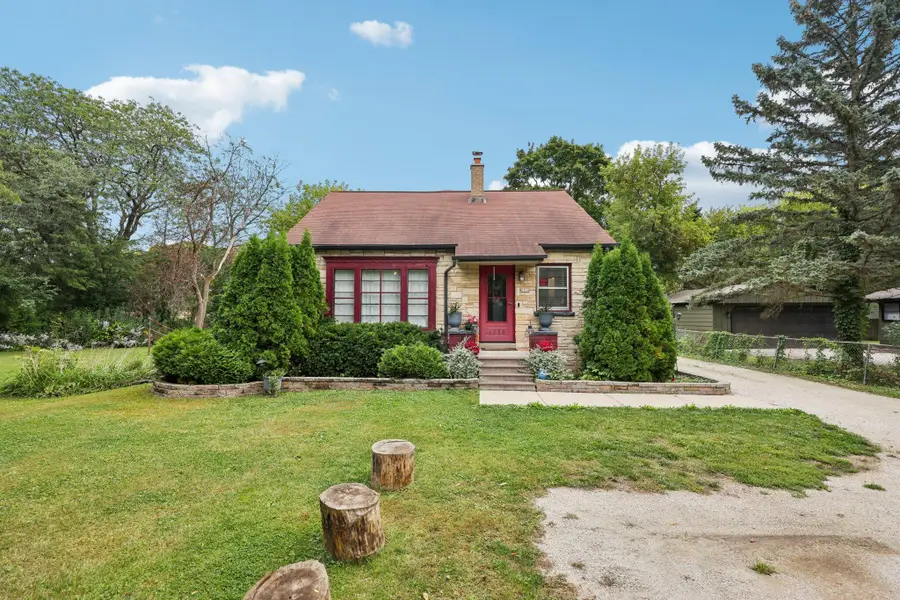 6316 N 107th St, Milwaukee, WI 53225 - Image #2