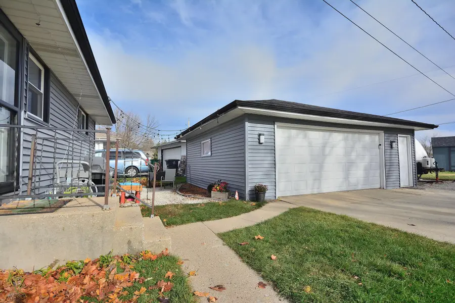 W178N8846 Queensway St, Menomonee Falls, WI 53051 - Image #3