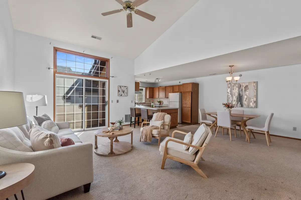 2005 S 102nd St, West Allis, WI 53227 - Image #1