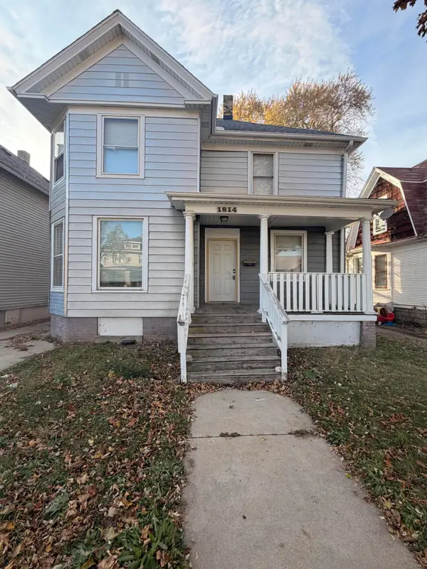1814 Villa St, Racine, WI 53403