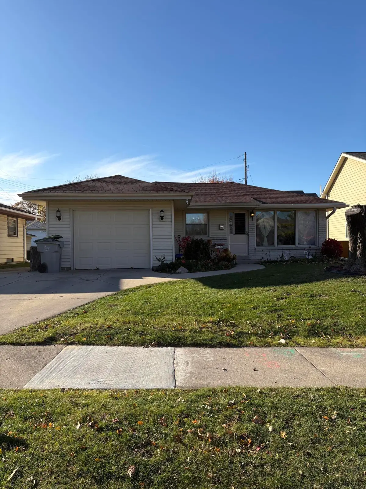 3209 S 85th St, Milwaukee, WI 53227 - Image #1