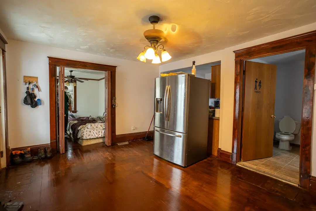 812 E Cady St, Watertown, WI 53094 - #1