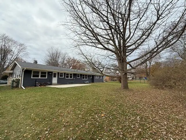 6936 N Braeburn Ln, Glendale, WI 53209 - Image #3