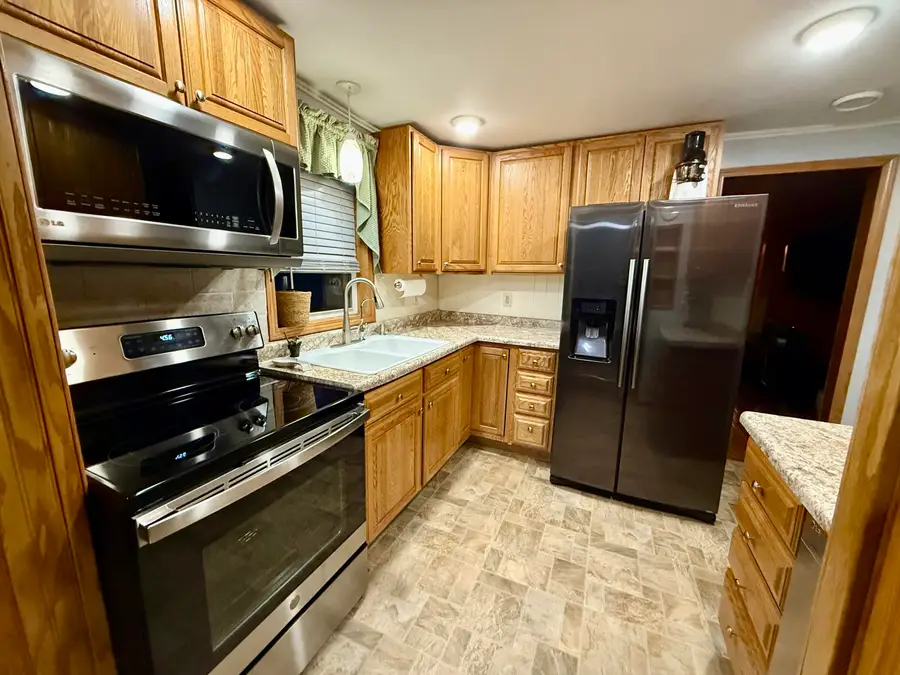 1524 Orchard St, Racine, WI 53405 - Image #3