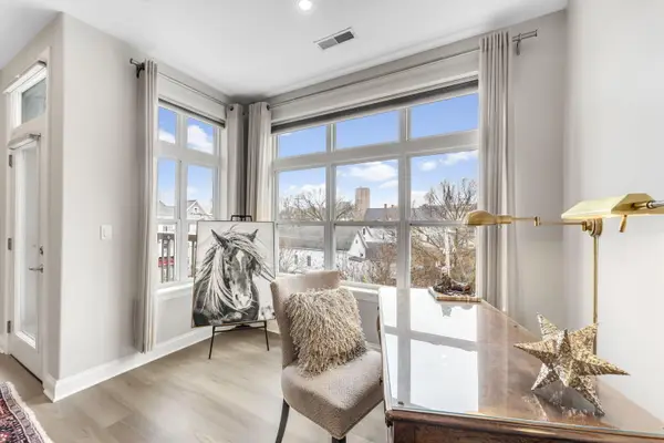 1925 N Water St, Milwaukee, WI 53202