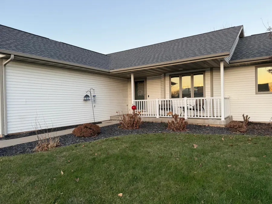 1907 Viking Ave, Holmen, WI 54636 - Image #2