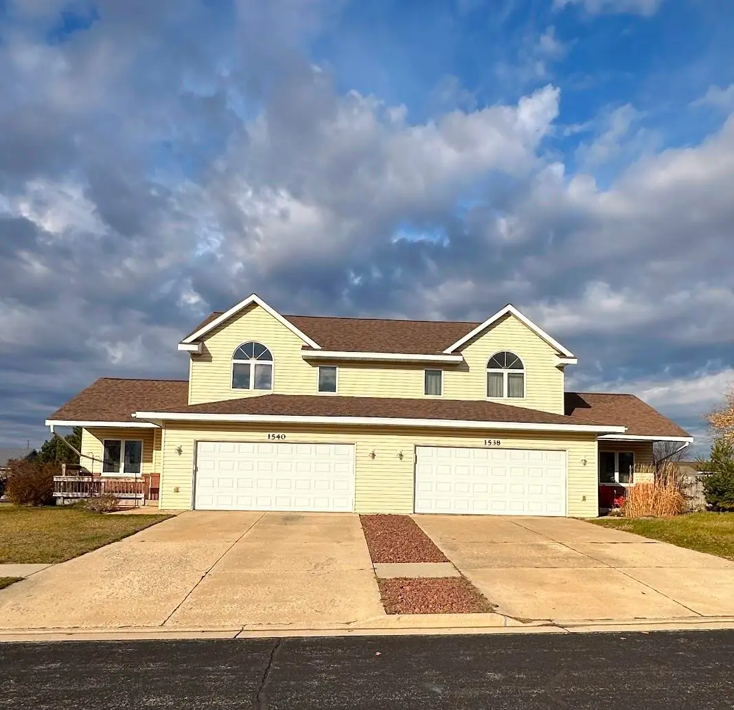 1540 Radhika St, Fort Atkinson, WI 53538 - Image #1
