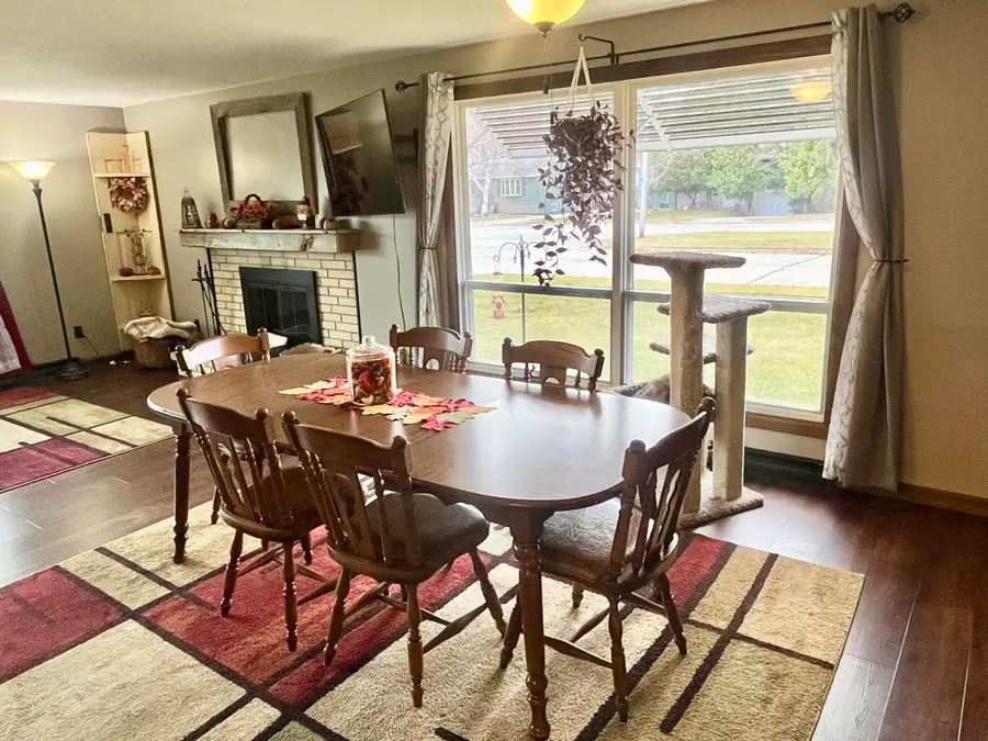 2734 33rd St, Two Rivers, WI 54241 - Image #3