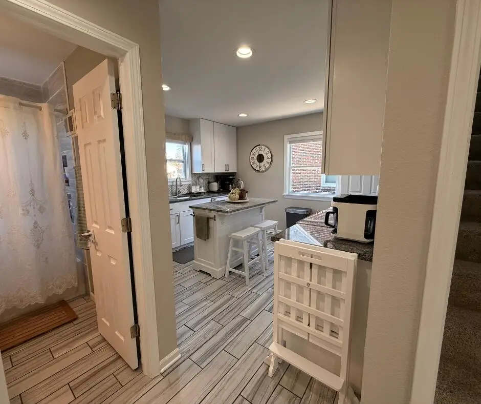 424 E Waterford Ave, Milwaukee, WI 53207 - Image #1