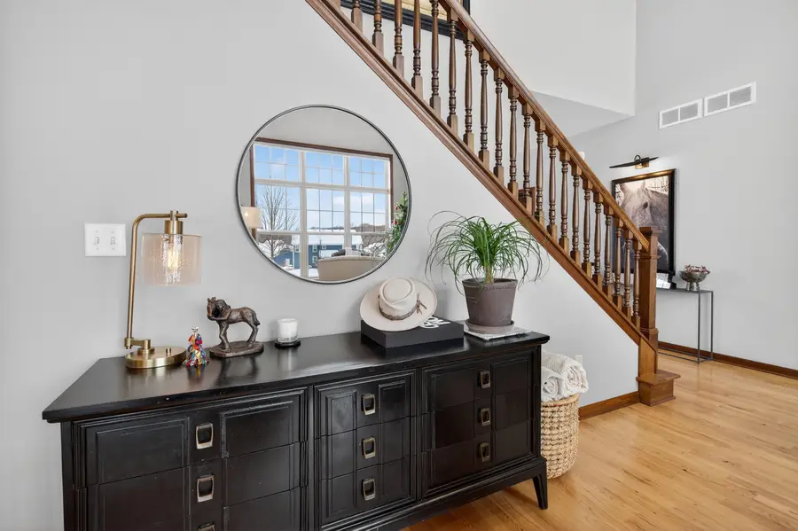 W79N417 Ridgeway Ln, Cedarburg, WI 53012 - Image #3