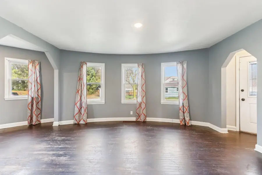 1209 Walton Ave, Racine, WI 53402 - Image #2