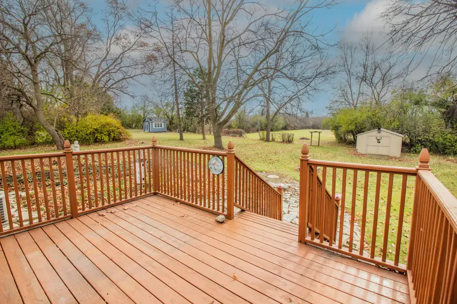 N89W13773 Bonnie Ln, Menomonee Falls, WI 53051 - Image #3