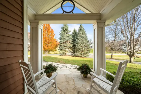 1401 Geneva National Ave S, Geneva, WI 53147