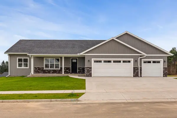 270 Southern Dr, Holmen, WI 54636