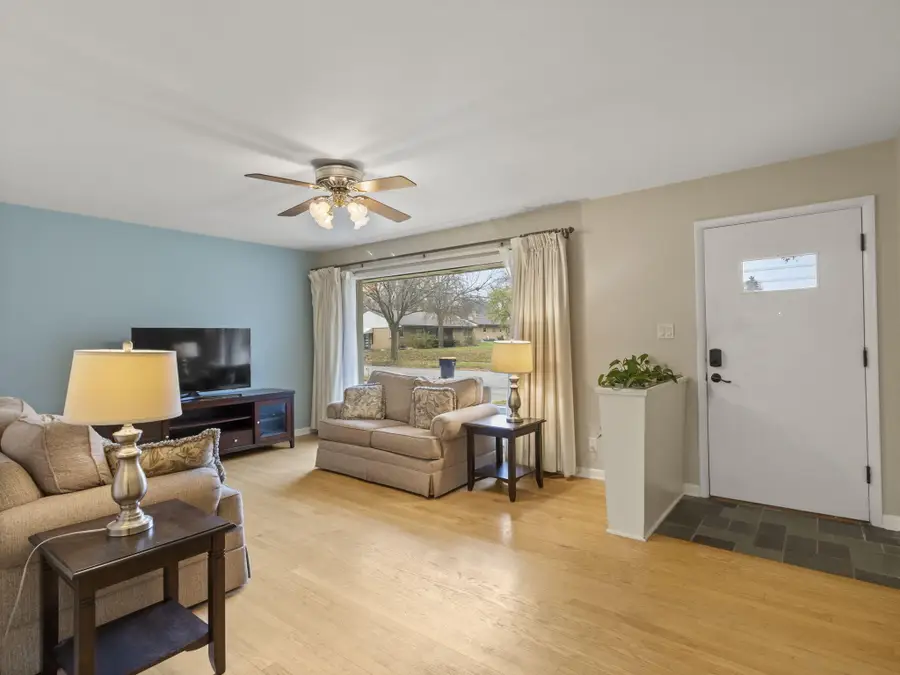 3025 S 72nd St, West Allis, WI 53219 - Image #2