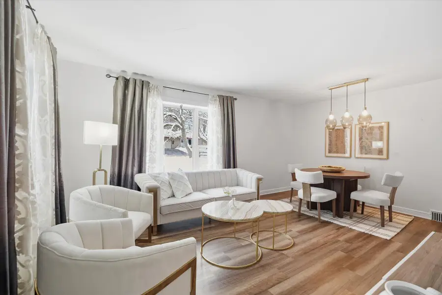 4512 N 105th St, Wauwatosa, WI 53225 - Image #3