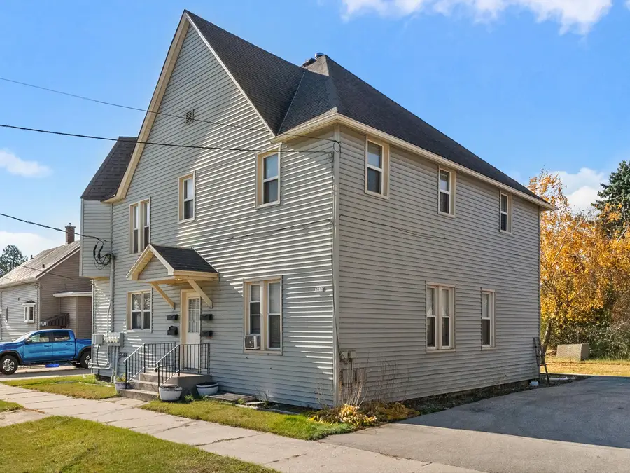 1610 Jackson St, Two Rivers, WI 54241 - Image #2