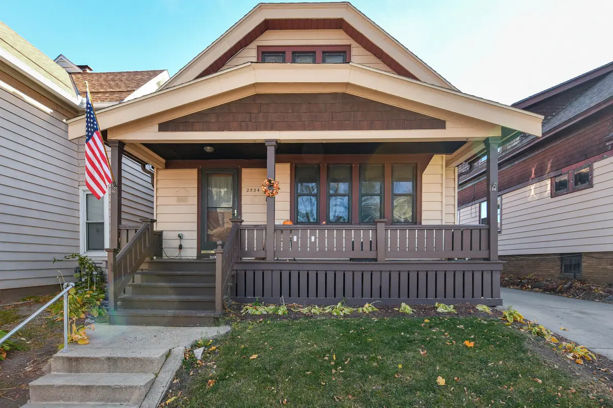 2534 S Brisbane Ave, Milwaukee, WI 53207 - #1