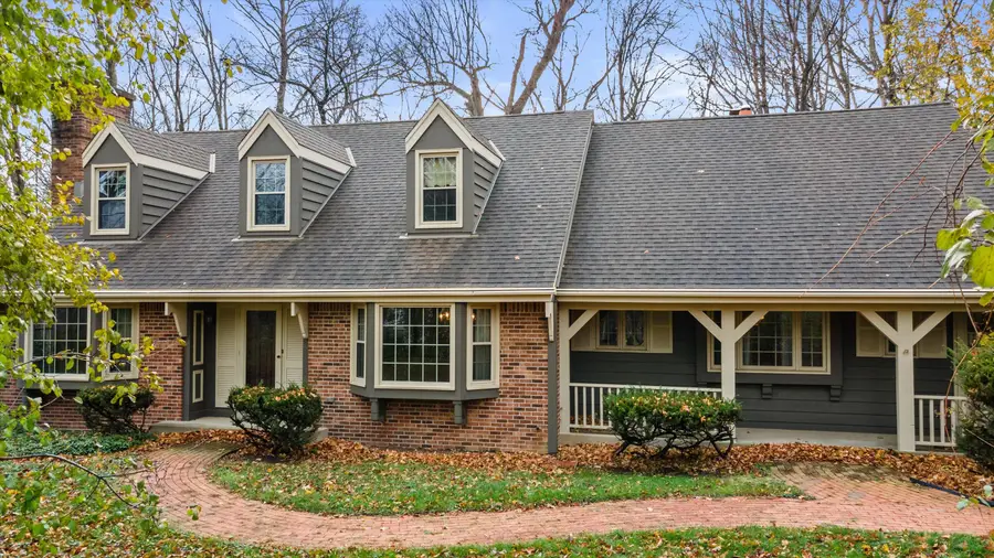 13485 Braemar Dr, Elm Grove, WI 53122 - Image #2