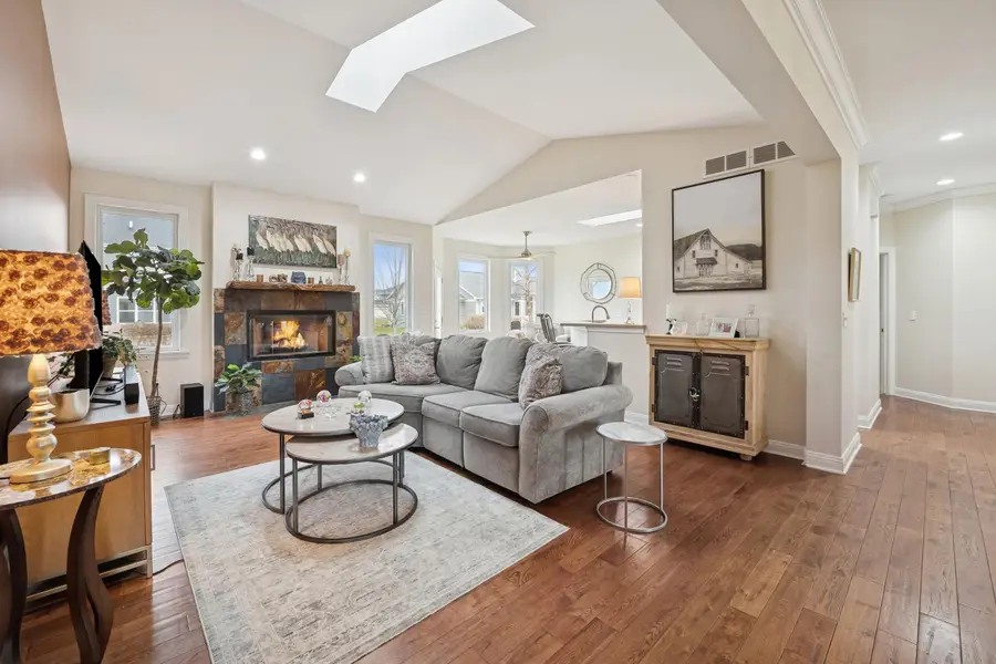 522 Bridgewater Cir, Williams Bay, WI 53191 - Image #2